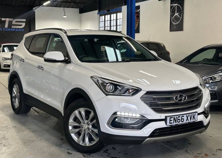 2016 Hyundai Santa Fe 2.2 CRDi Blue Drive Premium SUV 5dr Diesel Manual 4WD Euro 6 (s/s) (200 ps)...