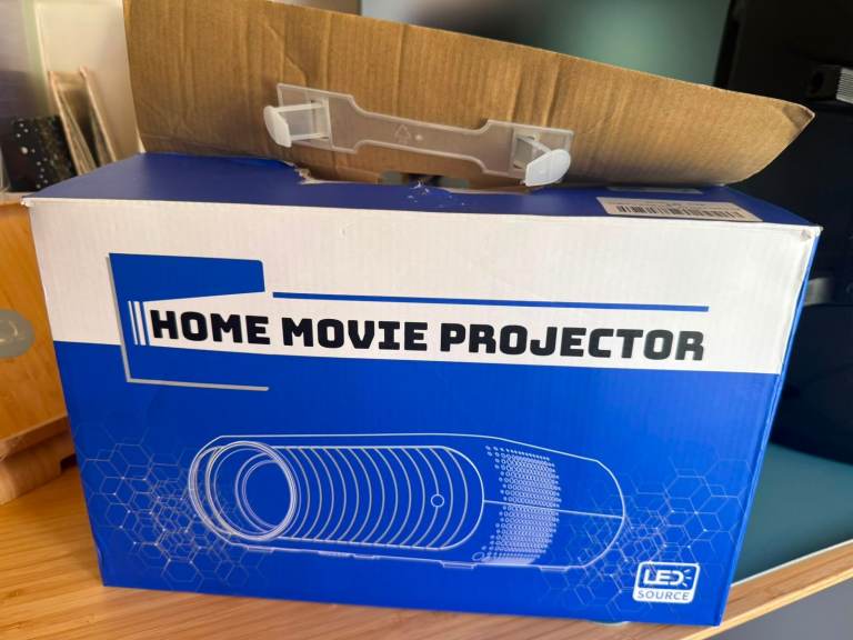 eLephas Mini LED Home Movie Projector – Boxed – HDMI – Fully Working