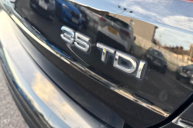 2019 Audi Q3 35 TDI S Line 5dr S Tronic ESTATE DIESEL Automatic