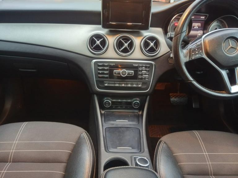 2013 Mercedes-Benz CLA CLA 220 CDI Sport 4dr Tip Auto SALOON Diesel Automatic