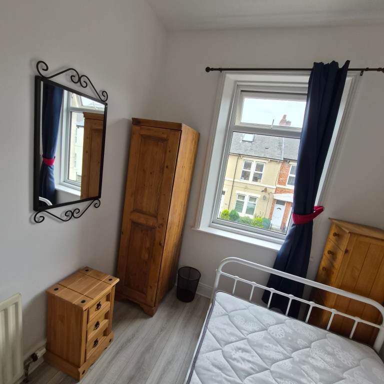 Small double room