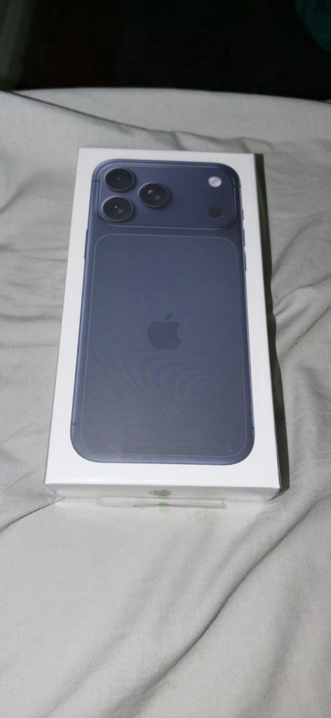 17 Pro Max 2tb – Deep Blue, Brand New