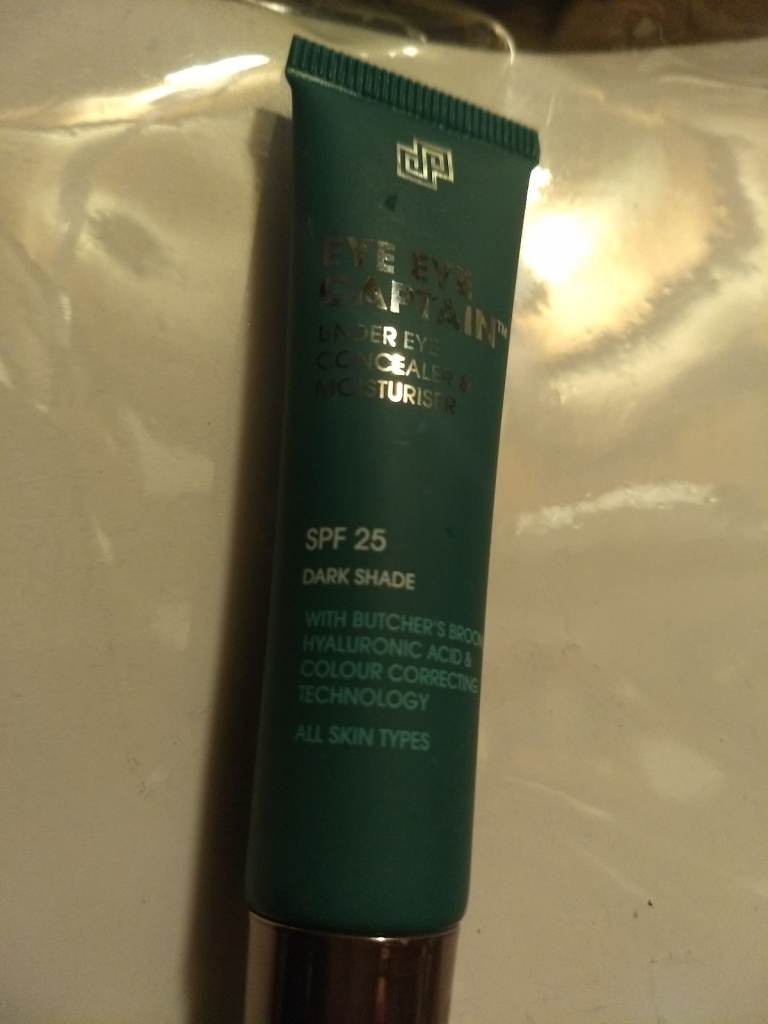Eye Eye Captain under eye concealer and moisturiser. Dark shade. NEW