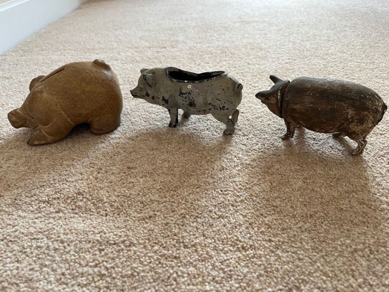 Vintage Pig Ornaments – Piggy Bank, Cast Iron Planter & Lidded Pot
