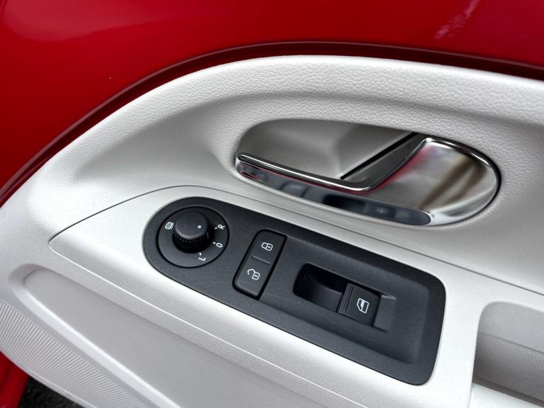 2013 Volkswagen Up 1.0 High Up 5d ASG Petrol