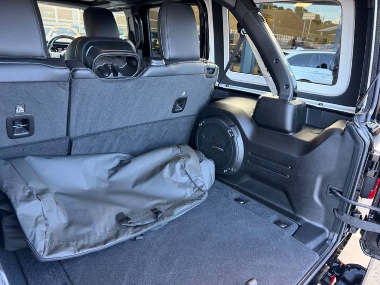 2025 JEEP WRANGLER BUZZ SV LUXURY 2.0 SUV 4DR Black FUEL Wheels MOPAR Bumper+++