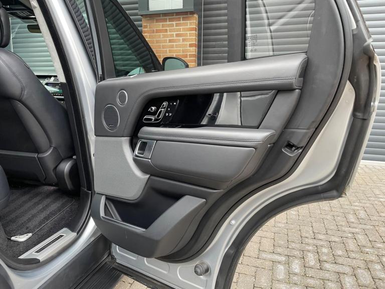 2018 Land Rover Range Rover 4.4 SDV8 Autobiography 4dr Auto ESTATE Diesel Automatic