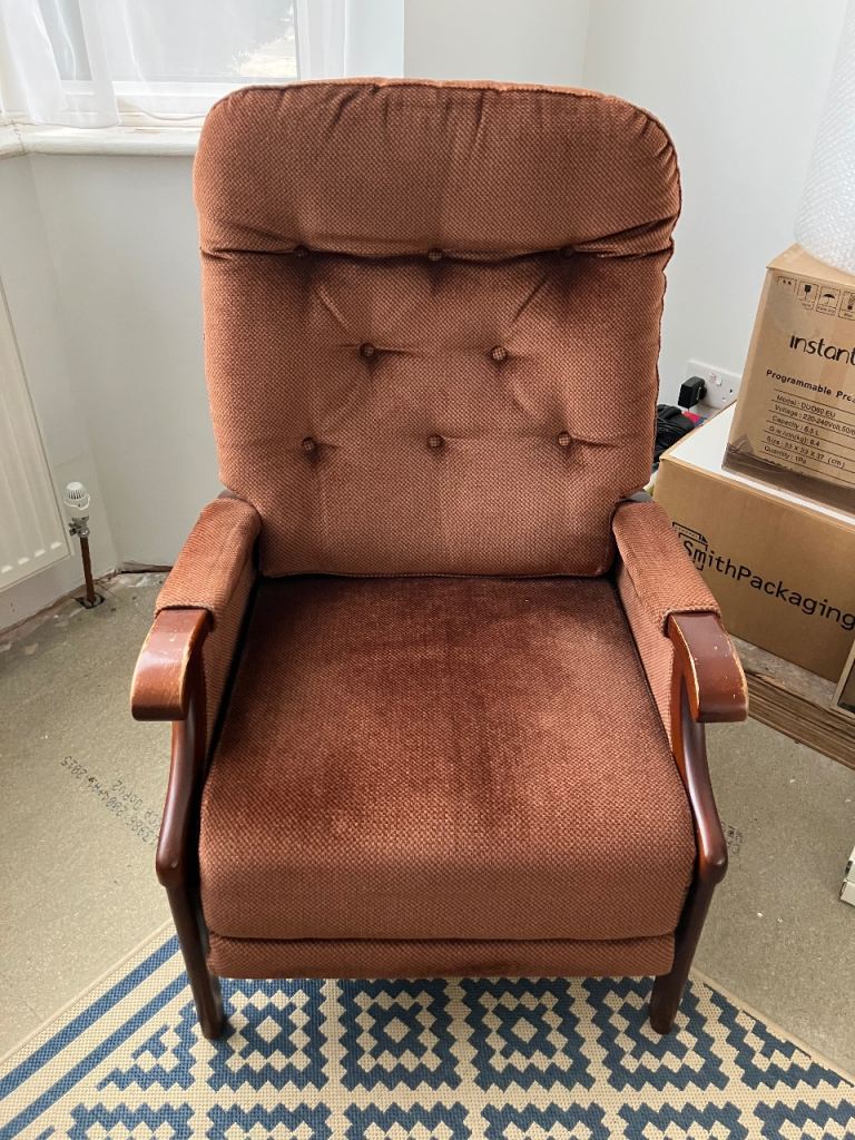 Very comfortable recliner armchair