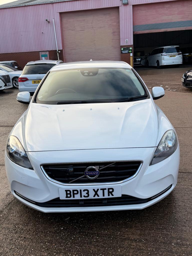 2013 Volvo V40 1.6 T4 Hatchback  Petrol Automatic