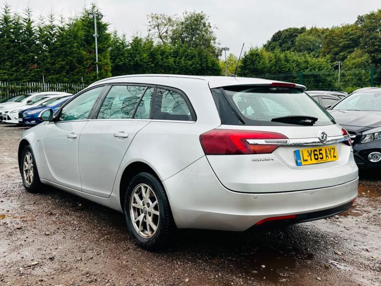 2015 Vauxhall Insignia 2.0 CDTi ecoFLEX Design 5dr ULEZ COMPLIANT ESTATE Diesel Manual