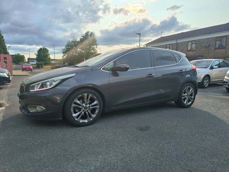 Kia, CEED, Hatchback, 2013, Semi-Auto, 1591 (cc), 5 doors