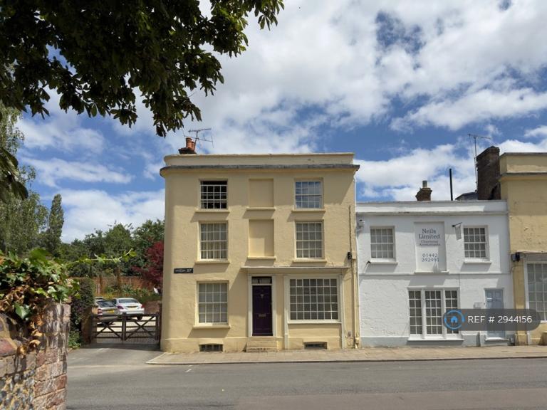 Studio flat in High St, Hemel Hempstead, HP1 (#2944156)