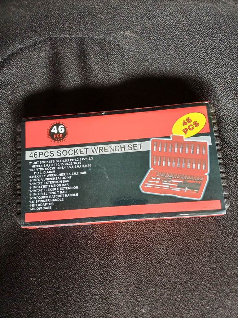 46 PIECE 1/4 DRIVE SOCKET SET NEW £15 NO OFFERS DARWEN BB3 0DU 