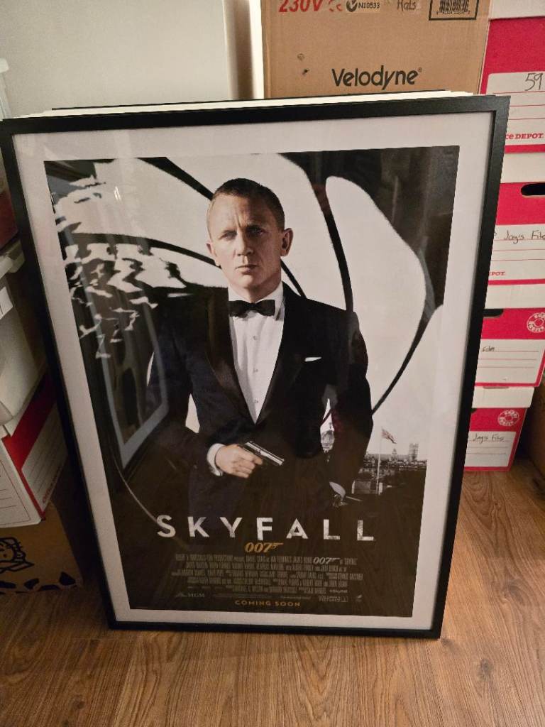 Poster picture frames