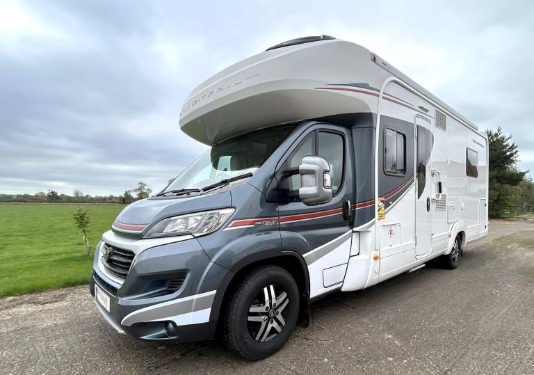 2017 AUTO-TRAIL FRONTIER DELAWARE 4 BERTH ISLAND BED Motorhome for Sale