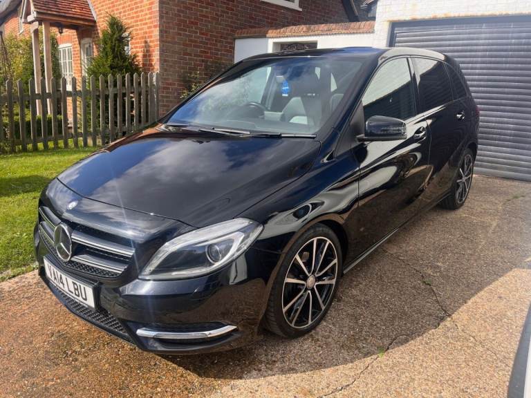 Mercedes-Benz, B180 1.5 dci Sport 7 speed automatic FSH