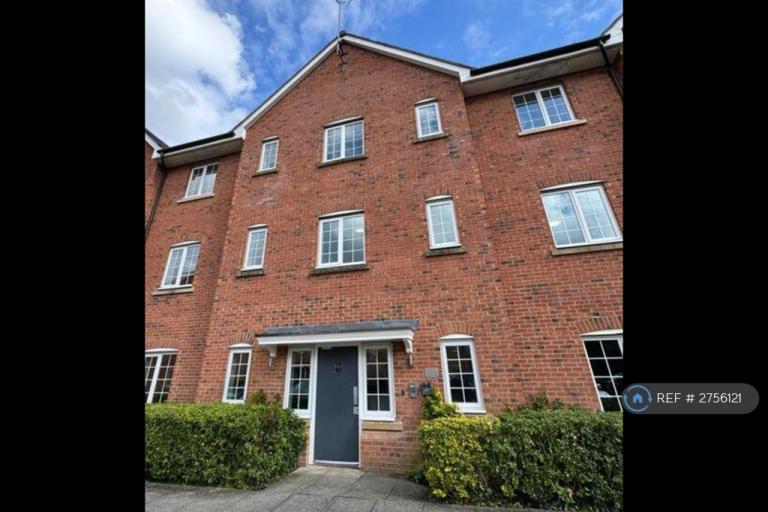 1 bedroom flat in Douglas Chase, Manchester, M26 (1 bed) (#2756121)