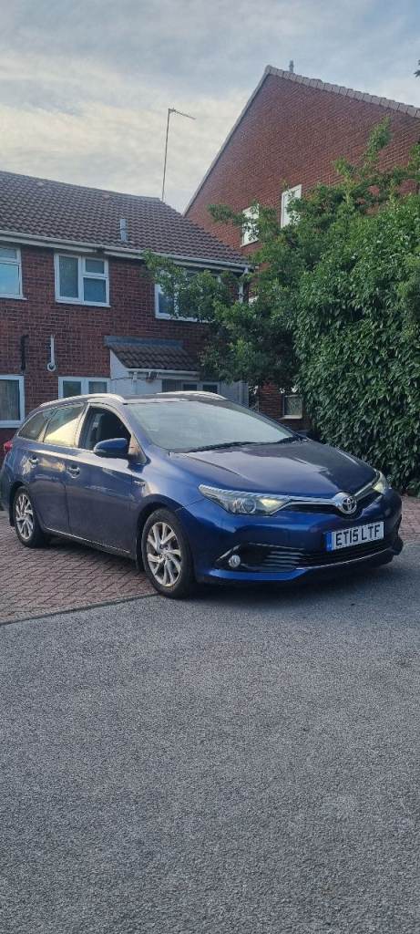 Toyota auris estate business edition 1.6 d4d ulez compliant Toyota, AURIS, Estate, 