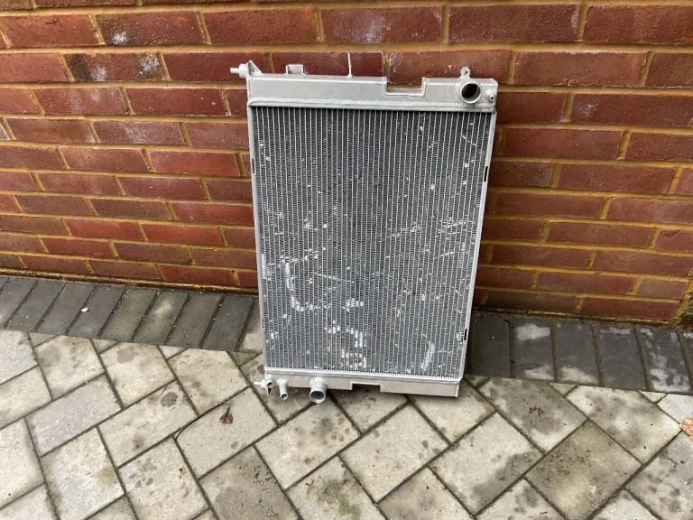 Landrover 90 radiator