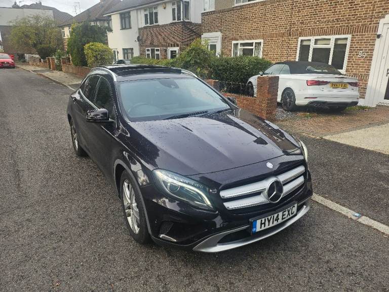 Mercedes benz gla 220d sunroof heated seats 