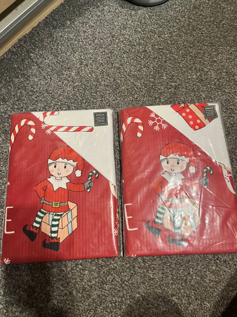 NEW SET OF 2 CHILDREN’S CHRISTMAS SINGLE BEDDING SETS 