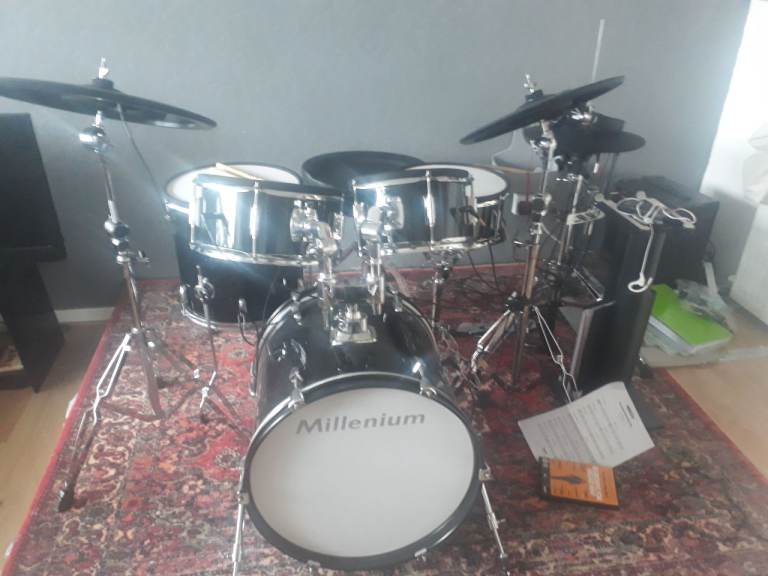 Electric drum kit