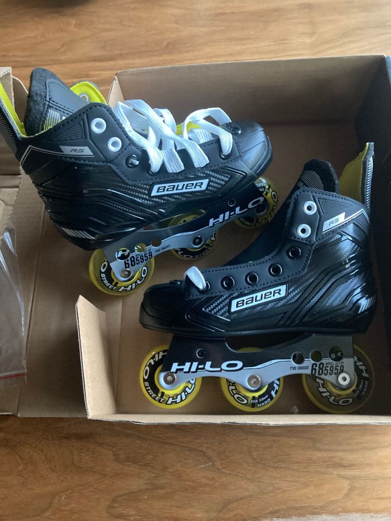 Bauer RS Roller Skates - Youth Size 13, Brand New skates