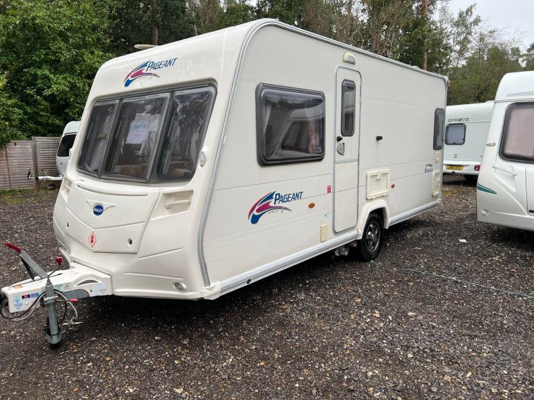 BAILEY PAGEANT BORDEAUX SERIES 6 - 2007 - 4 BERTH - DOUBLE BED - MOTOR MOVER