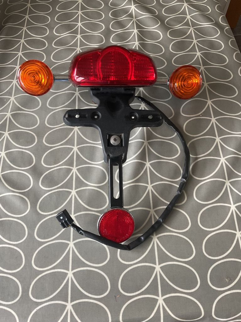 Rear Tail Light Assembly for Triumph Bonneville 850