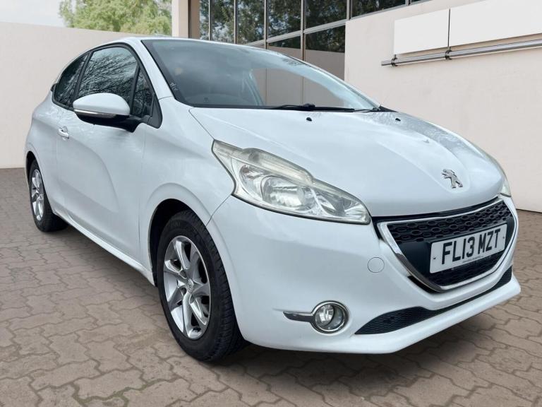 2013 Peugeot 208 1.2 VTi Active Euro 5 3dr HATCHBACK Petrol Manual
