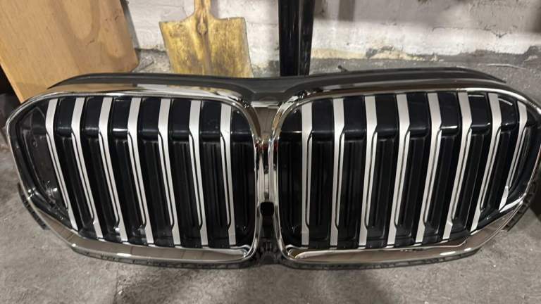 BMW 7 Series G11 G12 Front Kidney Grille Set Chrome OEM 2015-2022