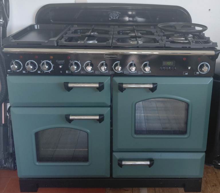 Rangemaster Classic 110 Dual Fuel Range Cooker – Green