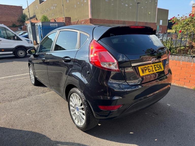 2012 Ford Fiesta 1.6 Titanium 5dr Powershift HATCHBACK Petrol Automatic