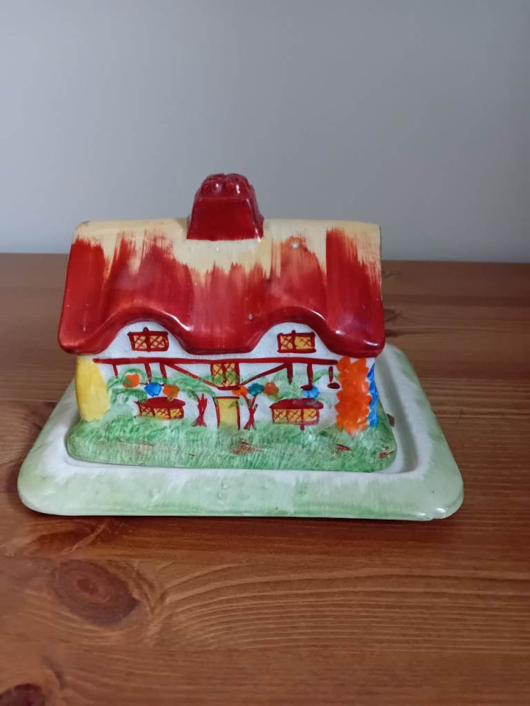 Cottageware style cheese dish