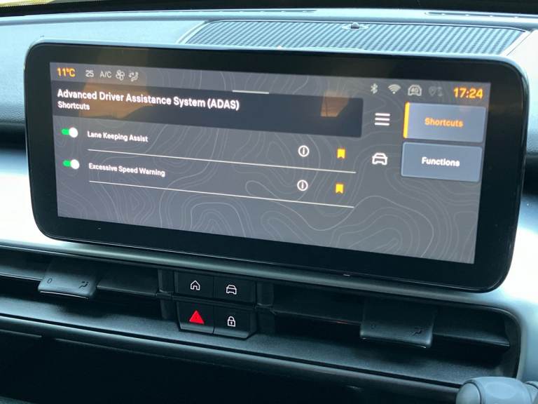 2025 Jeep Avenger 1.2 e-Hybrid Summit 5dr DCT Hatchback PETROL Automatic