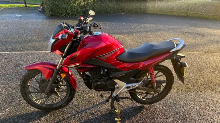 Honda CB125F 125cc Motorbike good condition just serviced ldeal Learner Bike