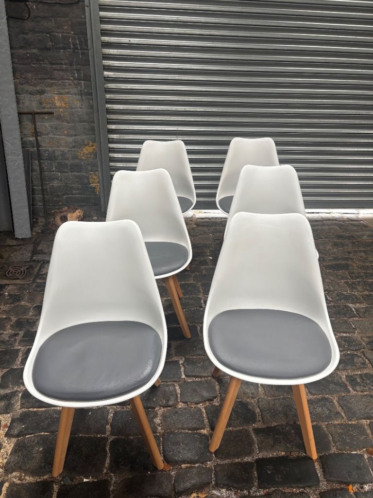 Contemporary dining room chairs 