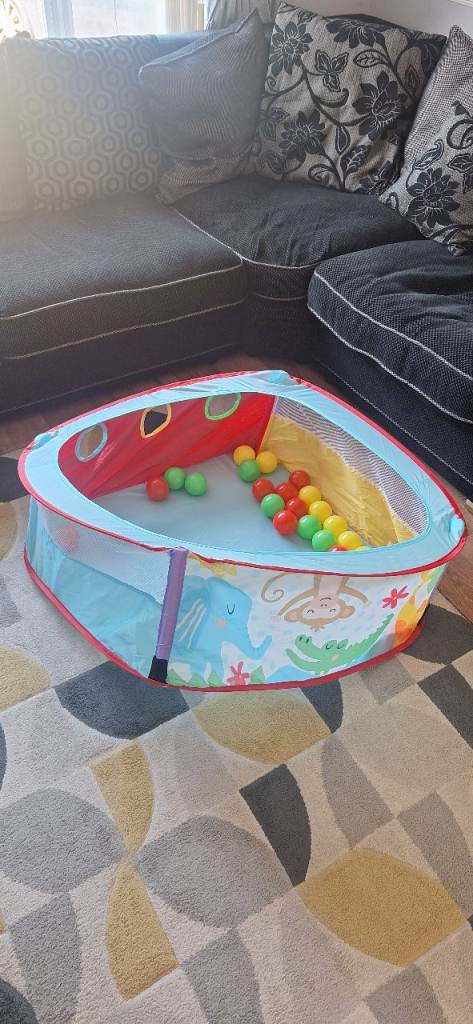 Baby Ball Pit with Balls – Good Condition