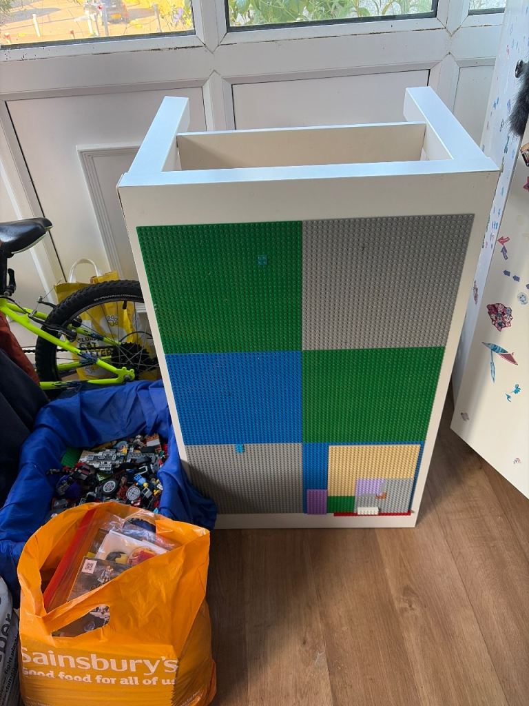 Lego and lego table