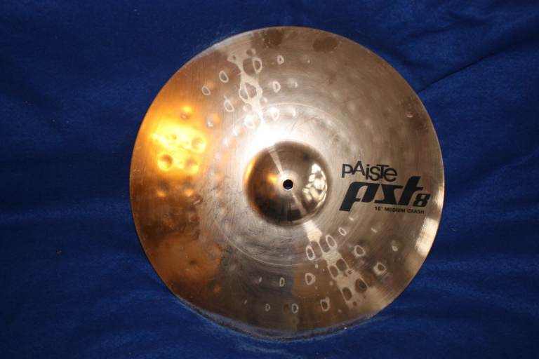 Paiste PST8 Reflector Series 16in Medium Crash Cymbal ~ Weight 1070 grams ~ Like New ~ £75 ono