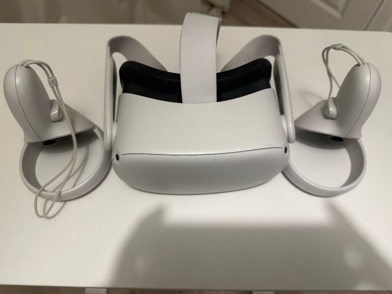 Oculus Quest 2 VR Headset (128GB) with Controllers – Good Condition