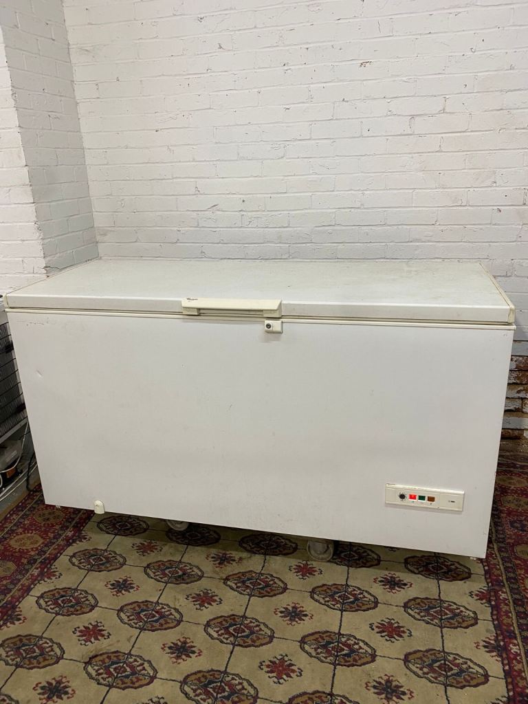 🚐🚐🚚Whirlpool Large 510L Commercial Chest Freezer Frost 