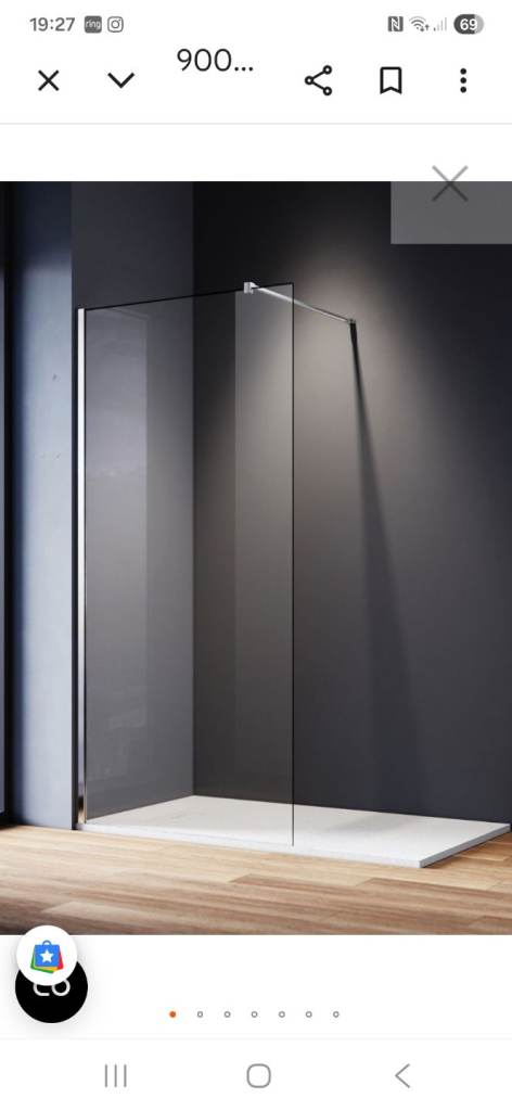 Wet room shower screen