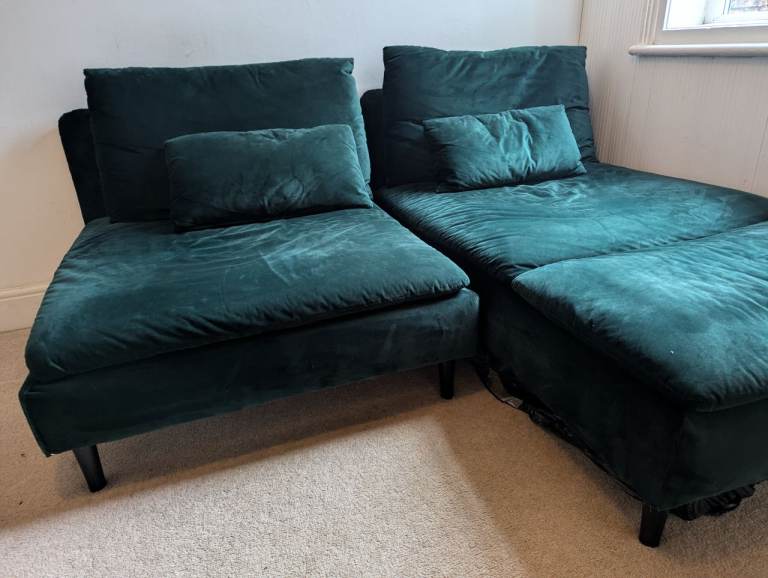IKEA Soderhamn Sofa with chaise longe. Green velvet.