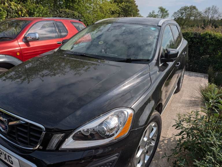 Volvo xc60 se lux (2011) 2.0 litre  - Japanese import