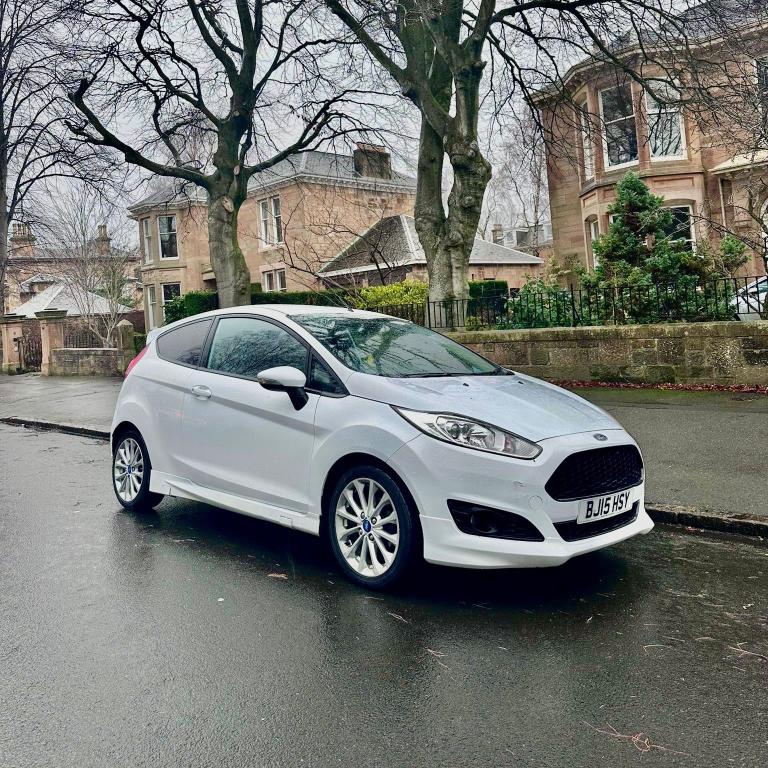 2015 Ford Fiesta 1.0 Zetec S***GOOD SPEC MOT DEC 2026***