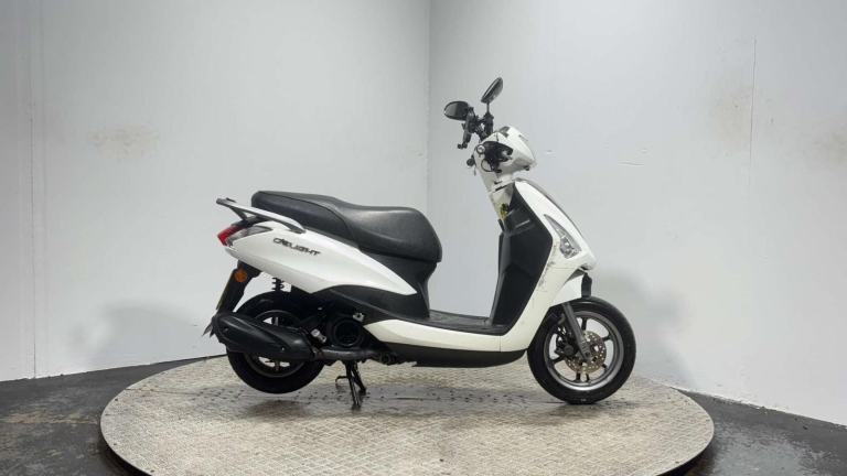 Yamaha Delight 2017 10K PROJECT SCOOTER SPARES OR REPAIR 125CC LEARNER BIKE