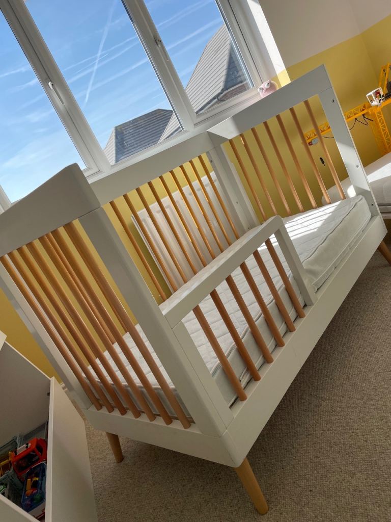Obaby Maya Mini Cot Bed