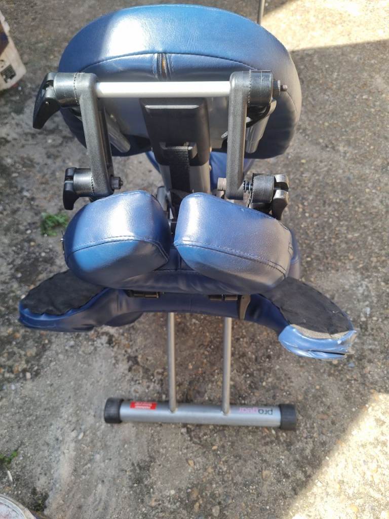 Portable Seated Massage Chair – Ideal for Events or Mobile Therapists