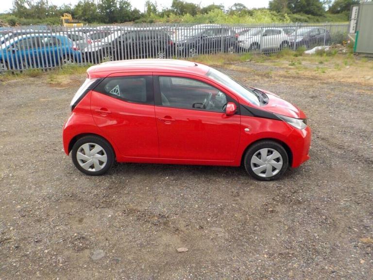 2015 Toyota AYGO 1.0 VVT-i X-Play 5dr HATCHBACK Petrol Manual